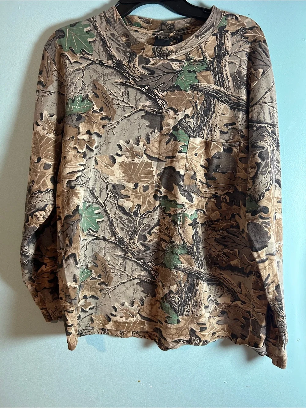 Camo Long Sleeve Crewneck Shirt - Green & Brown Leaf Pattern